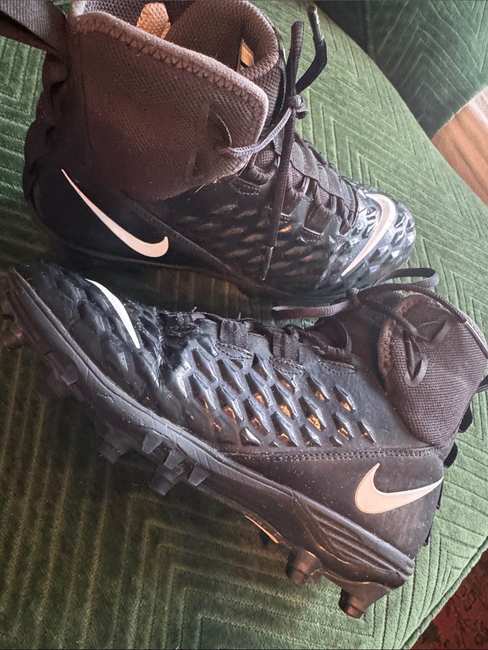 Men’s Nike Force football cleats